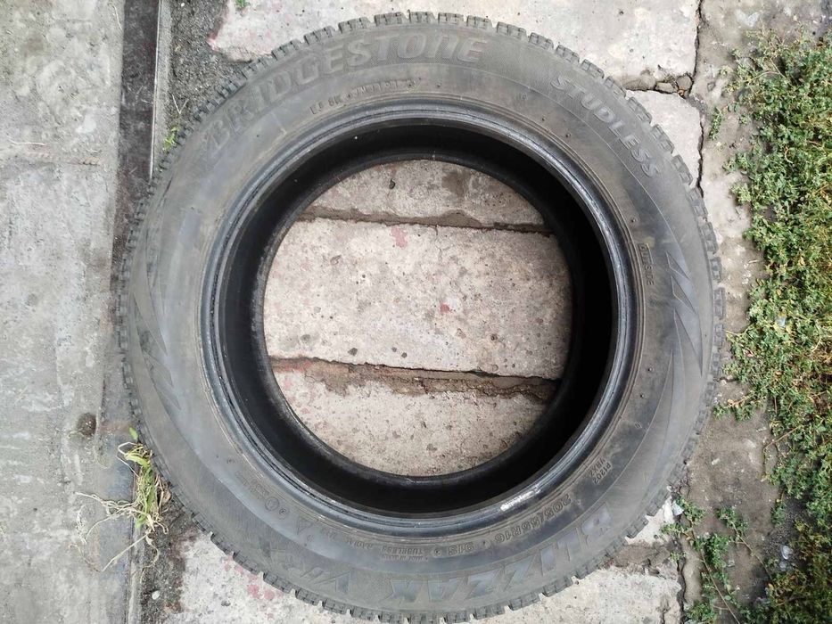 Продам комплектом bridgestone зима