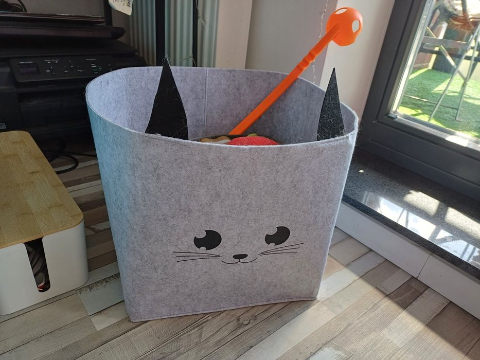 Filcowy box pojemnik pudelko na zabawki dla psa kota