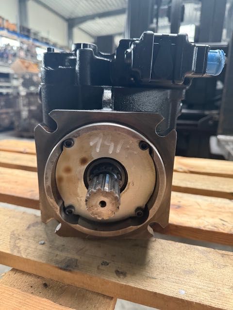 KLEEMANN nowa pompa hydrauliczna do kruszarki