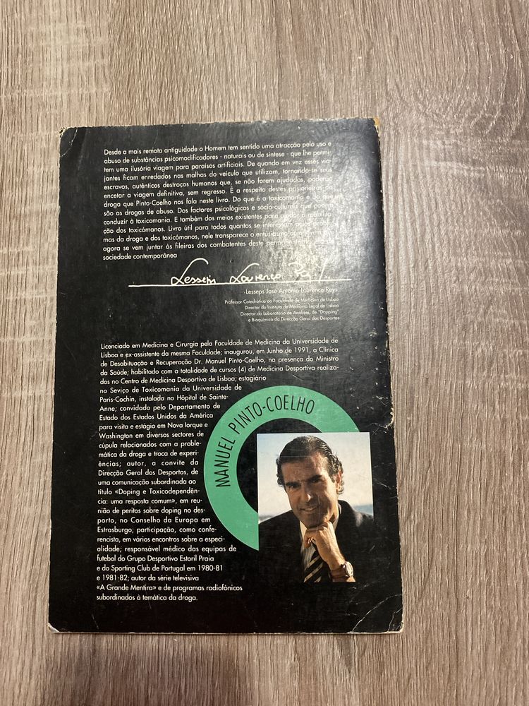 Livro de não ficçao sobre toxicodependência