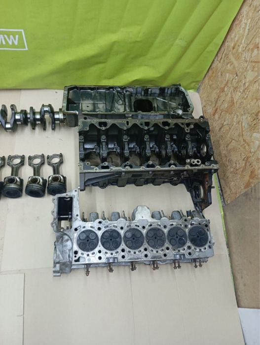 Поршень BMW X5 E53 3.0d m57n шатун колінвал ГБЦ БМВ Х5 Е53 підон блок