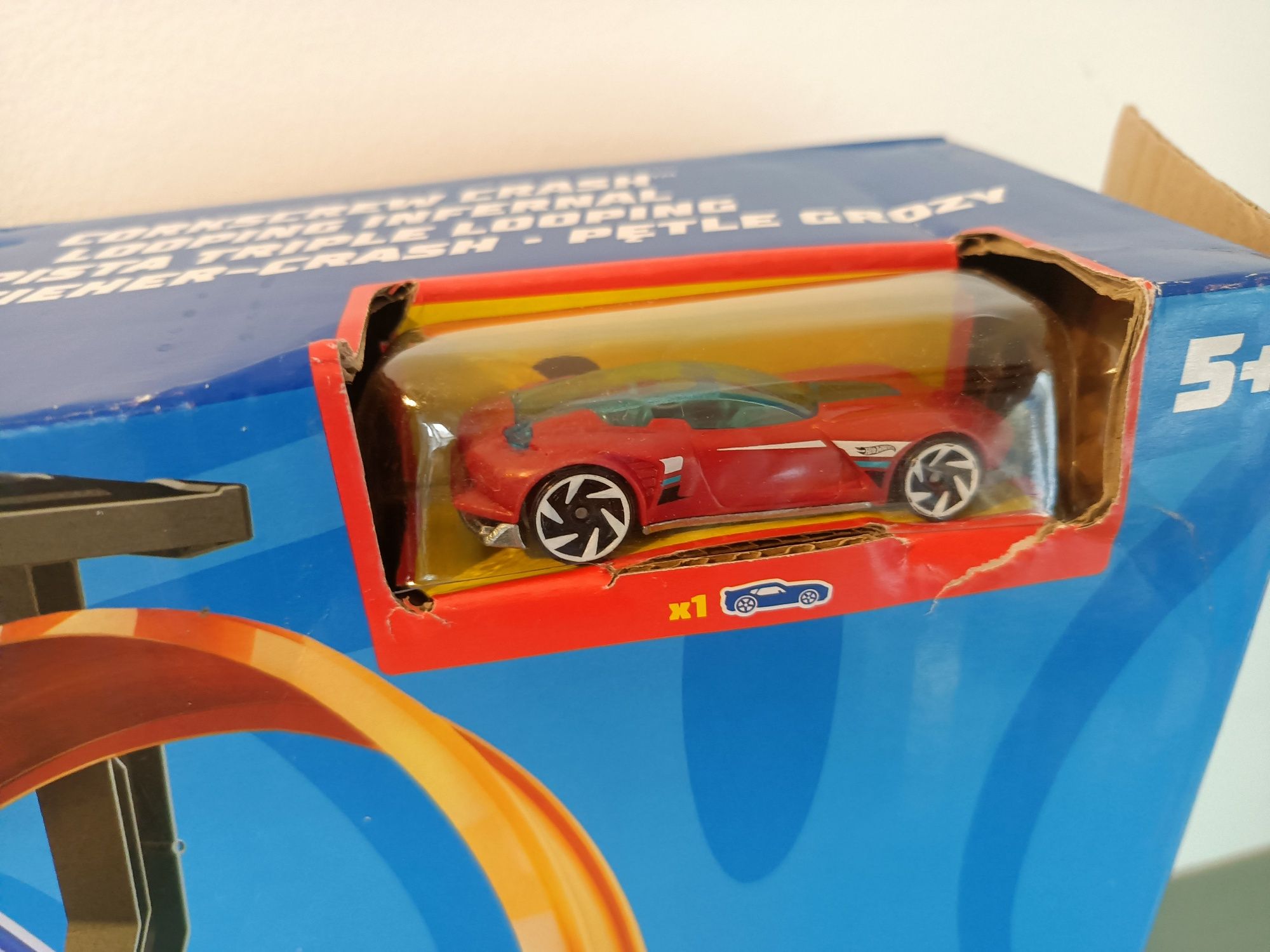 Tor samochodowy Pętla grozy Hot Wheels FTB65