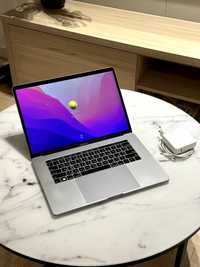 MacBook Pro 15 2018 Core i7, 16 GB RAM, 512 GB SSD