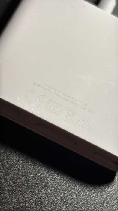 Oryginalna Przejściówka Apple USB-C na HDMI, USB-A i USB-C