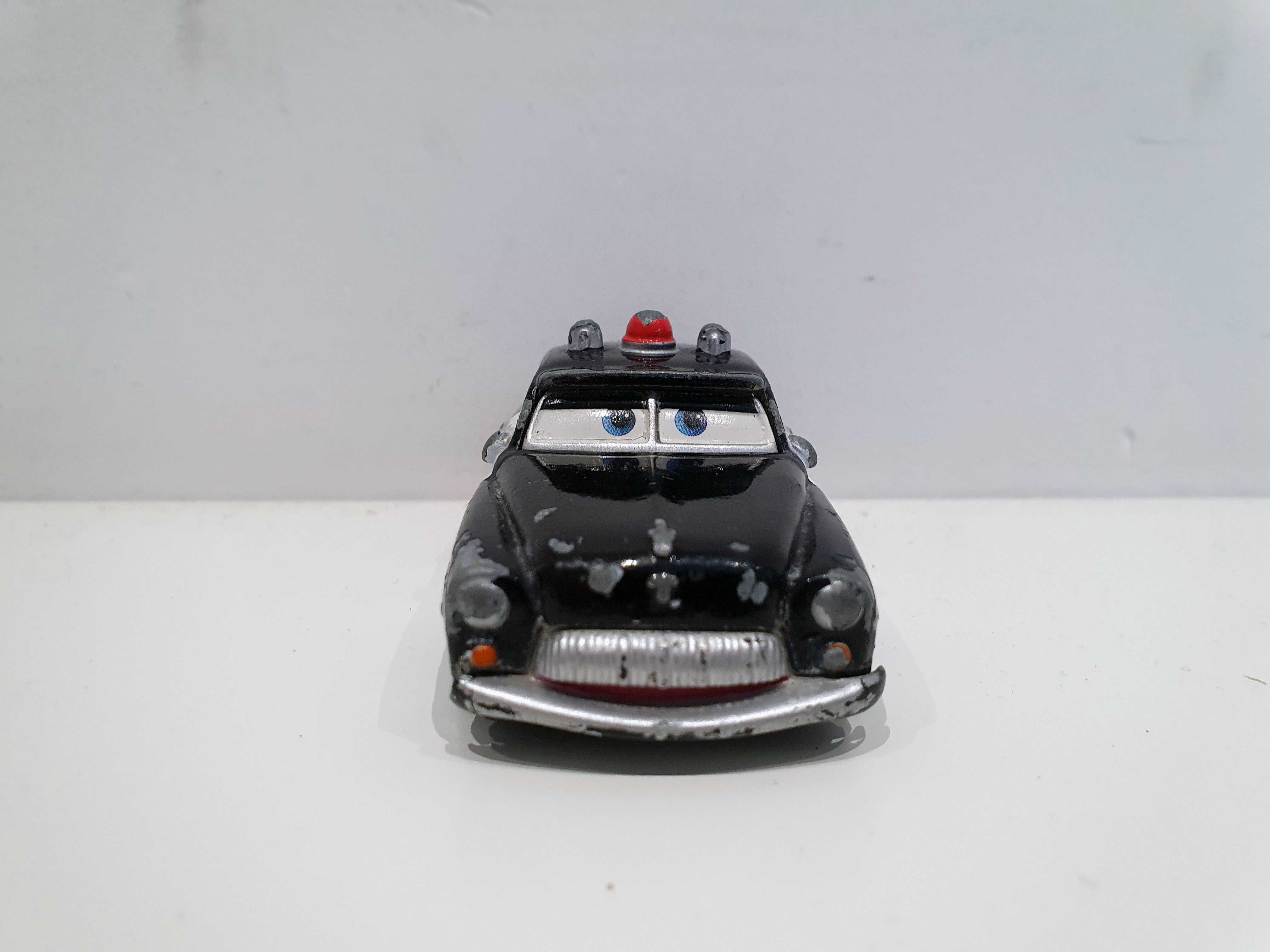 Mattel Disney Pixar Cars Auta Szeryf Sheriff DXV29