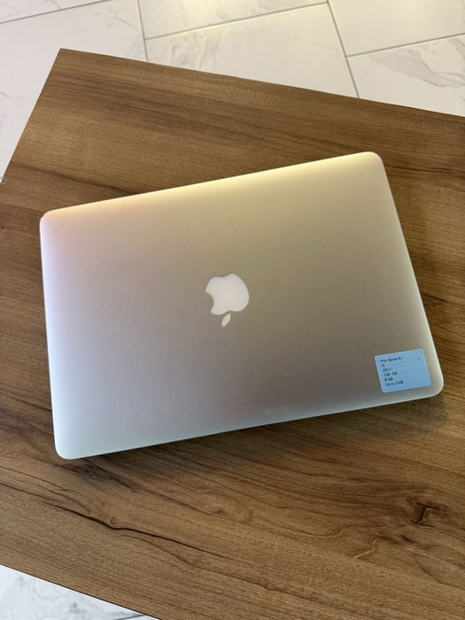Mac Book Air 2017 128/8 GB