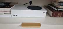 Xbox series S 512gb ssd. + pad z pokrowcem.