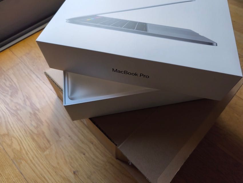 Caixas originais da Apple - vazias - iPad Air - Macbook Pro
