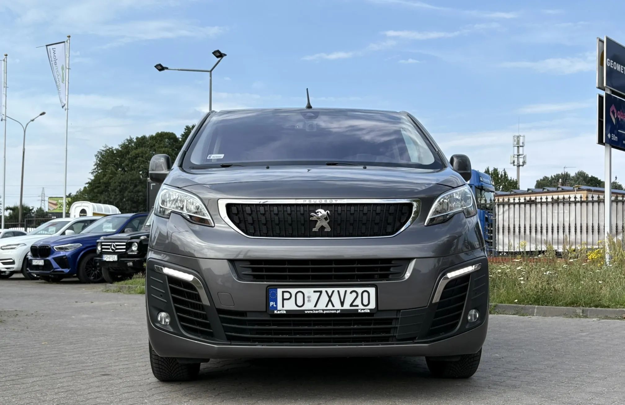 Peugeot Traveller SalonPL/ 8osób/ PDC/ Automat+F1/ Nawigacja/ Tempomat