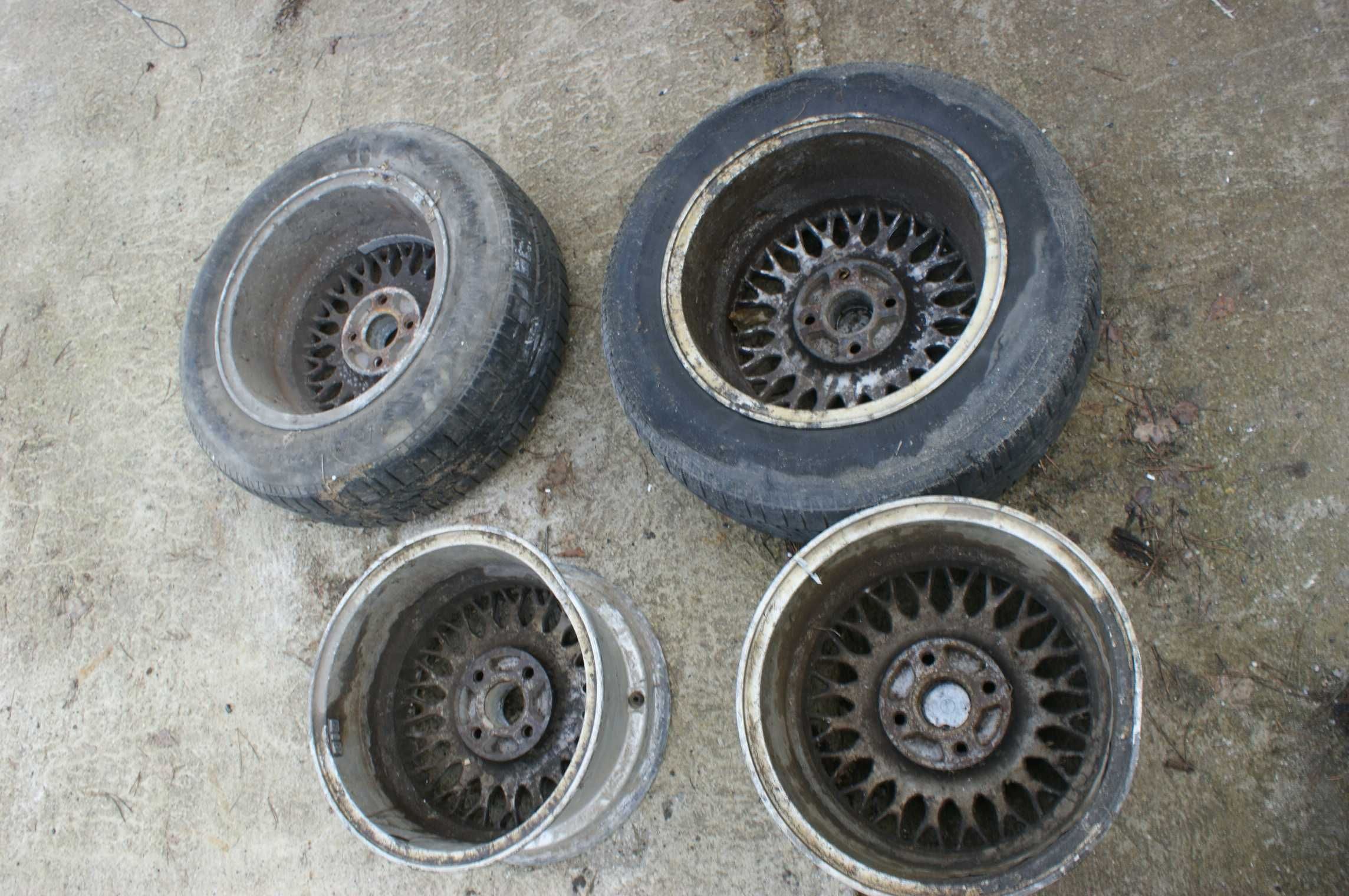 felgi 15 intra 7jx15  et25 Bmw e30 4x100 do renowacji