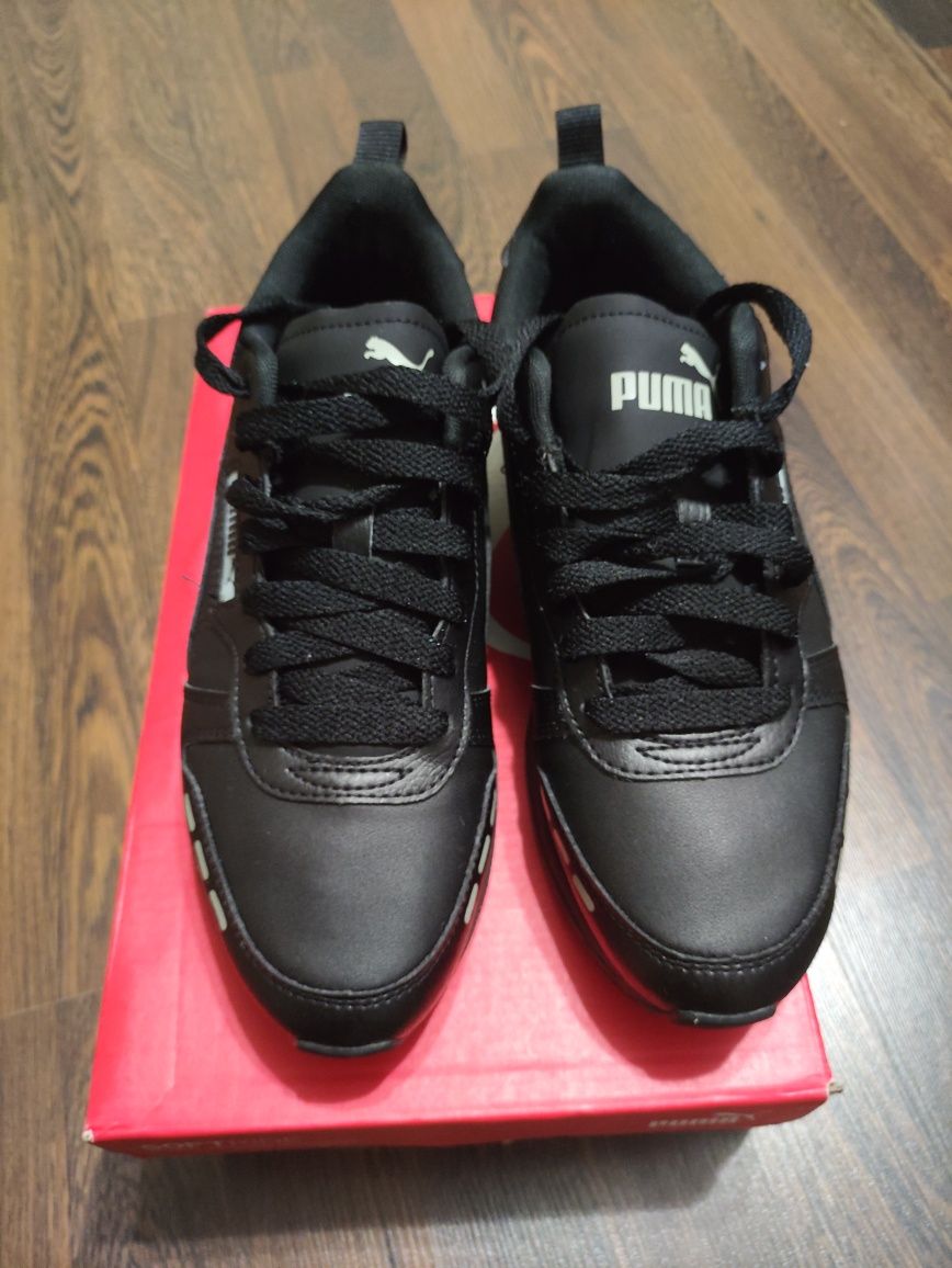 Кроссовки Puma R78 SL 41р, 26,5см