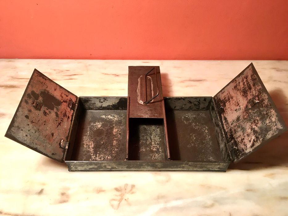 CAIXA para MOEDAS - muito antiga - 24,5x13,5x3,5 cm/s