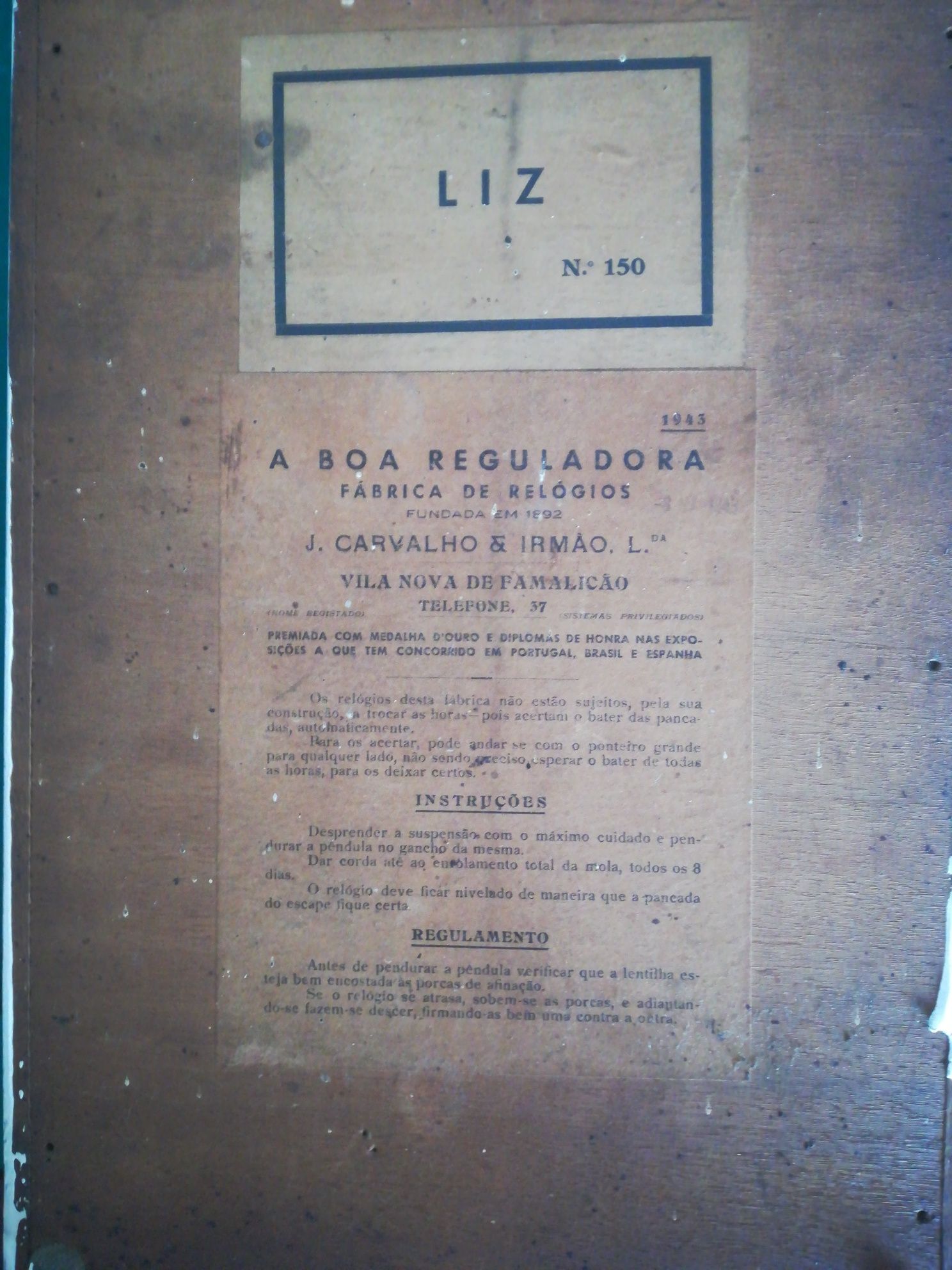 Relógio de parede antigo