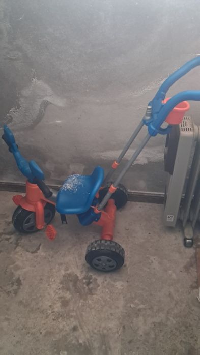 Triciclo de bebé