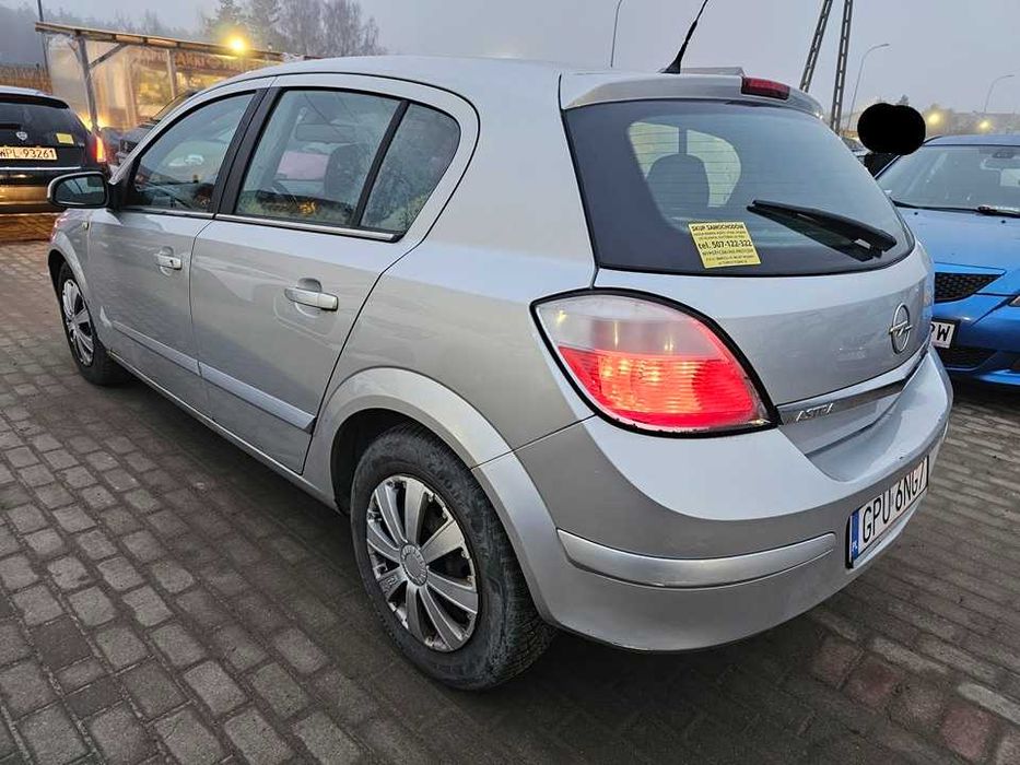 Opel Astra H 2004r/1.6 benzyna gaz/105KM/opony zimowe/atest2027/klima