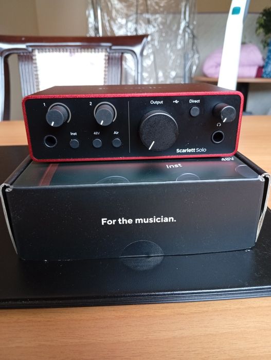 Interface focusrite solo 4 geração recente Nova