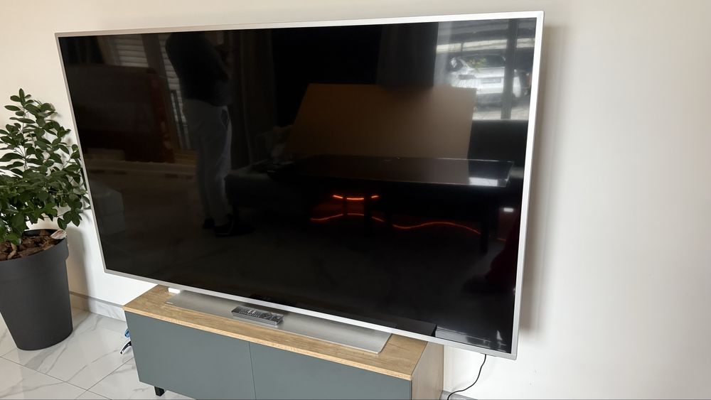 Телевізор на запчастини philips 75 діагональ