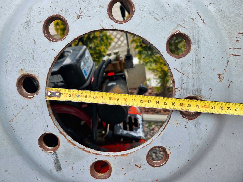 KOŁA WĄSKIE do MIĘDZYRZĘDZI 13.6 r38 tył DEUTZ STEYR 38x12 centr 160mm