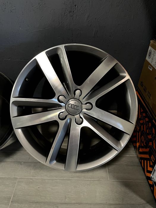 Диски Audi Q7 5*130/R20 9j ET60