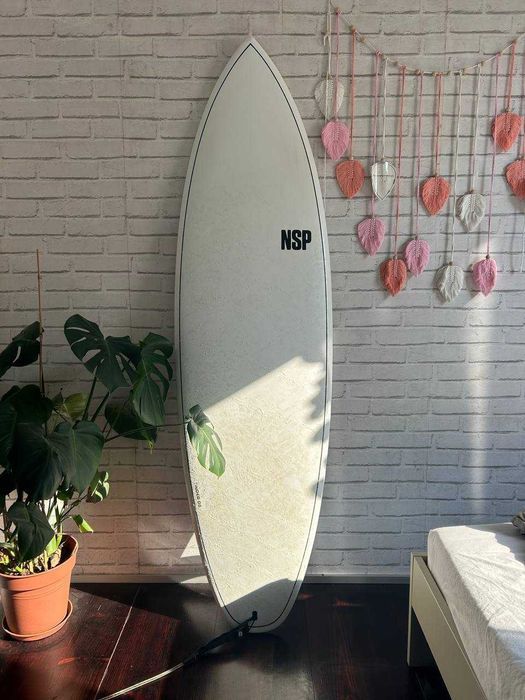 NSP Tinder D8 surfboard – 6’4 (38.3L). Prancha de surf NSP.