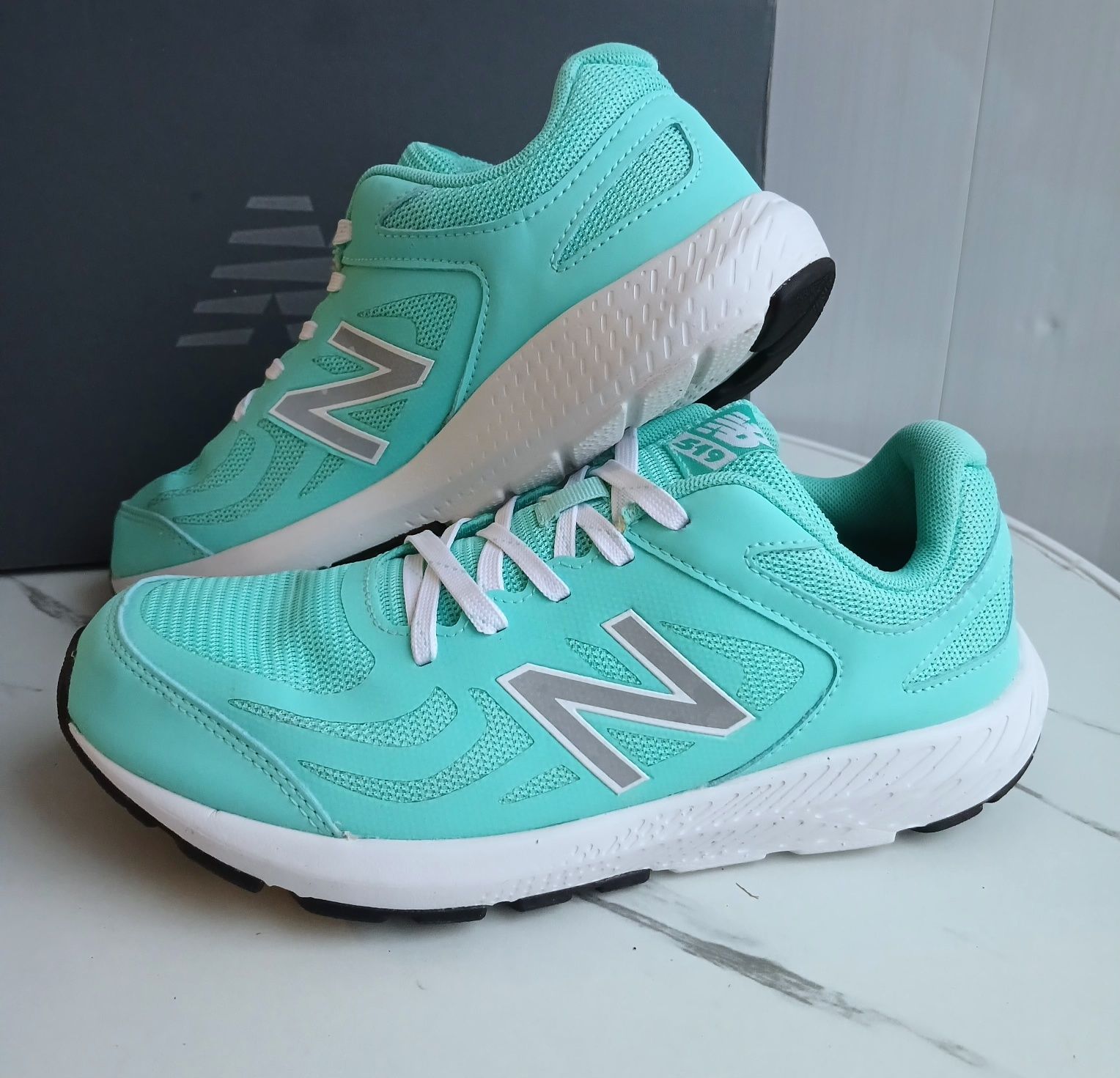 39 eur  уст 25 см  Кросівки NEW BALANCE Оригінал БУ