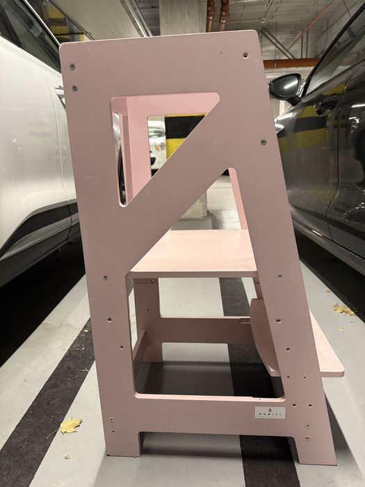 Pomocnik kuchenny Momiki