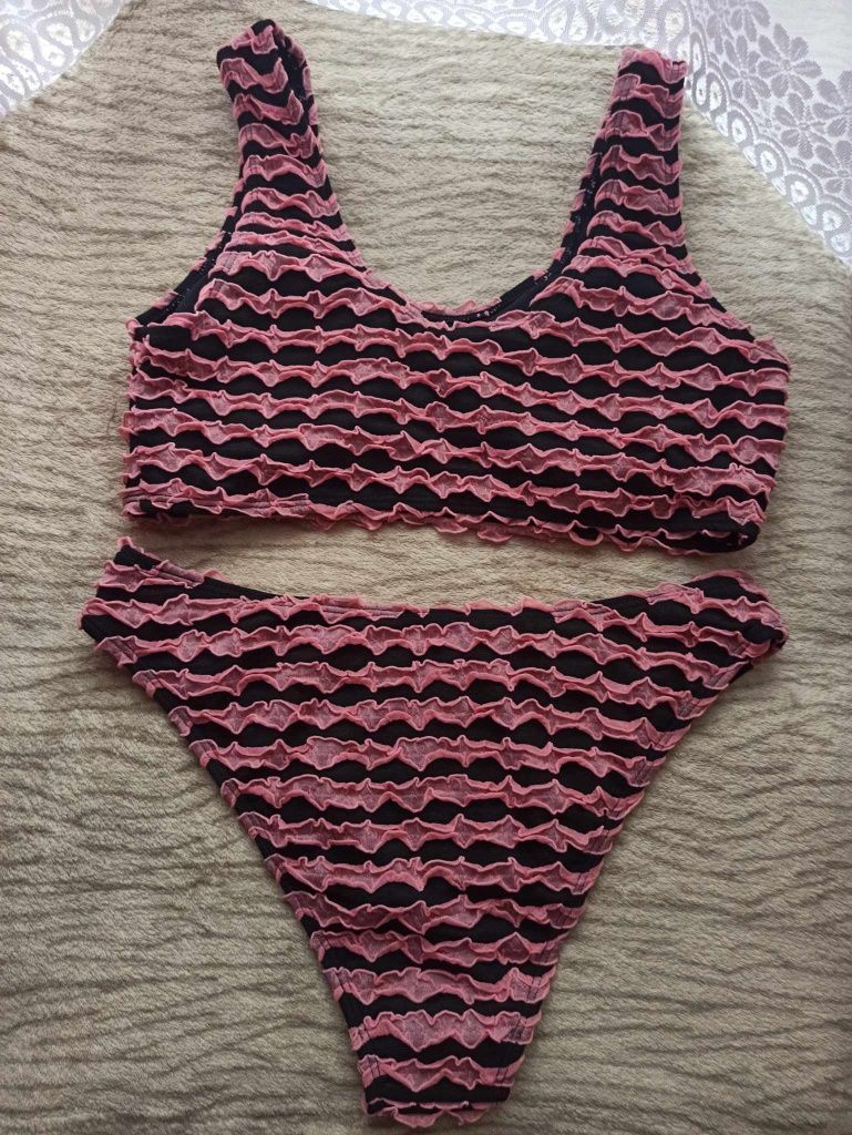 Nowy dwuczęściowy strój kąpielowy L czarny z różową falbanką bikini L