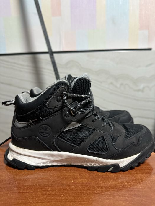 Ботинки зимнее  Timberland 38 розмир
