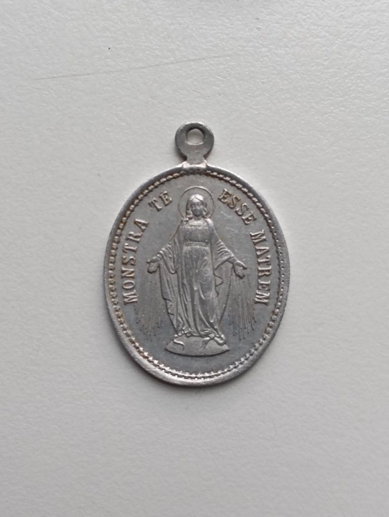 stary medalik Kongregacja Dzieci Maryi
