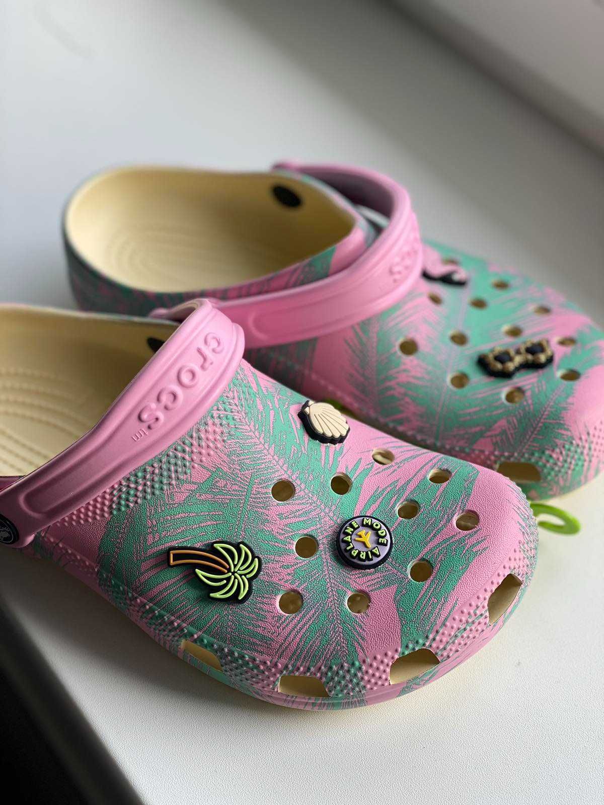 Женские Сабо Crocs Classic Spring Break Clog