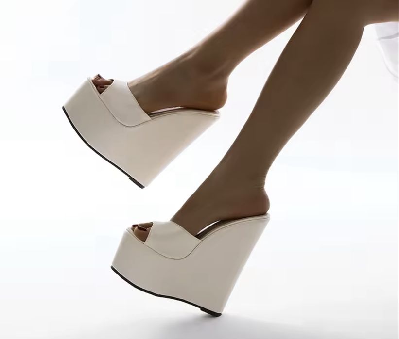 Мюли мюлі на платформе на танкетке сабо танкетці, шльопки босоніжки