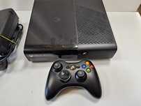 Konsola Xbox 360 E