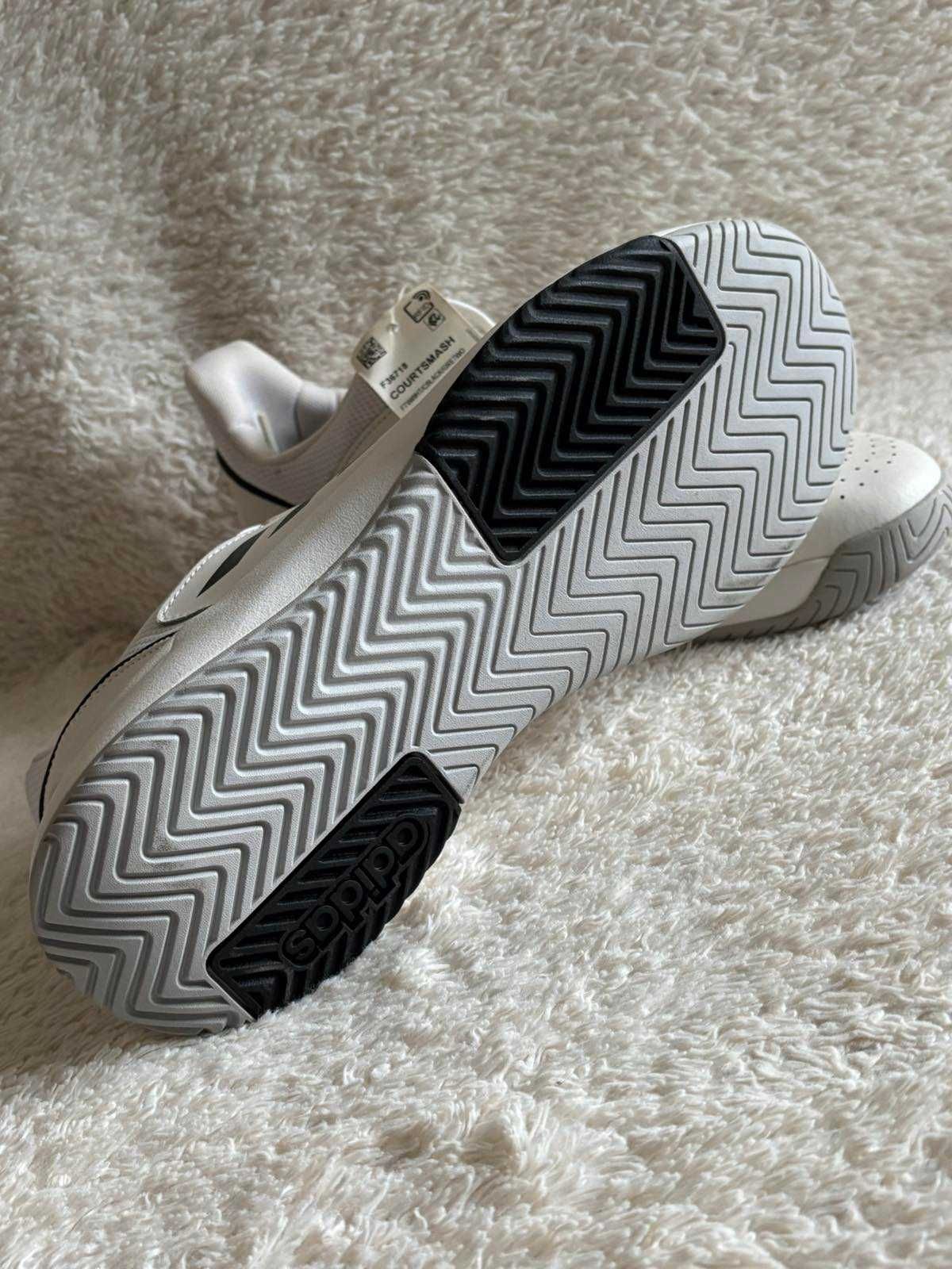 Красовки adidas   чоловіче взуття кросівки