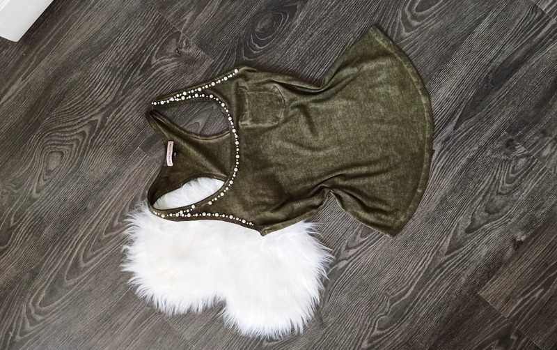 Top z perłami khaki S bluzka damska Bershka - sezon wiosna lato 2025
