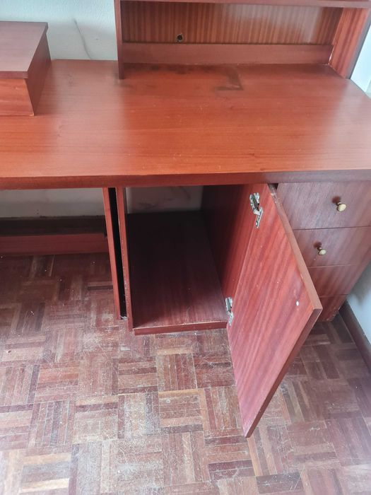 Secretaria em madeira maciça