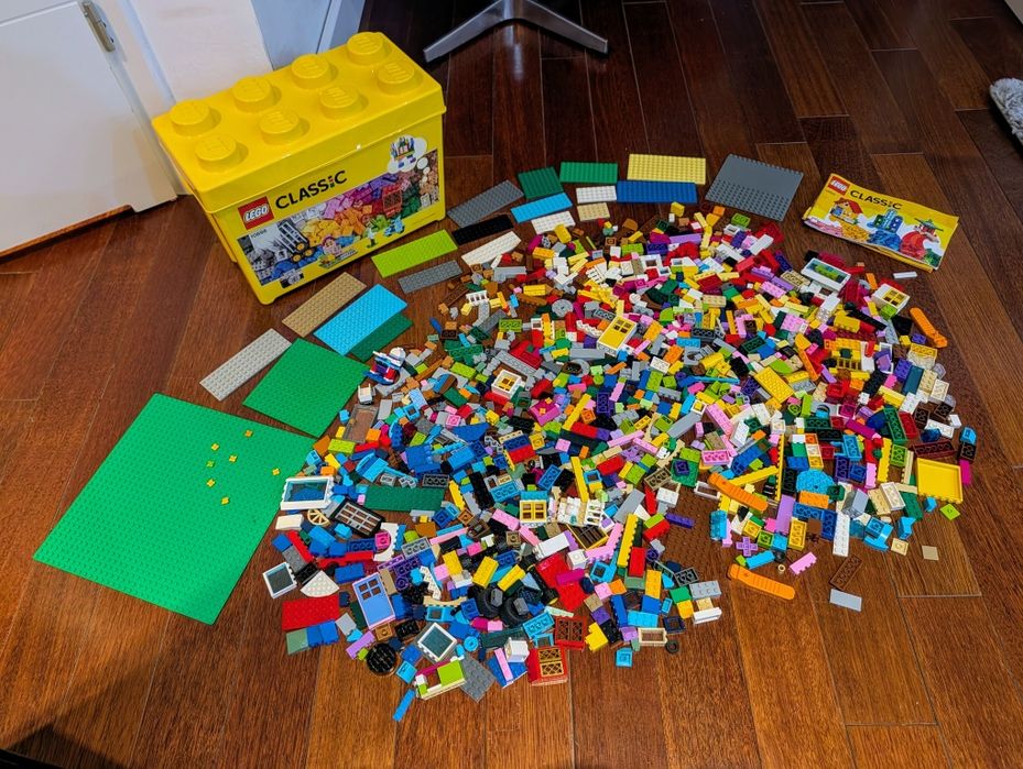 LEGO Classic 10698 Kreatywne klocki duże pudełko dodatkowe płytki