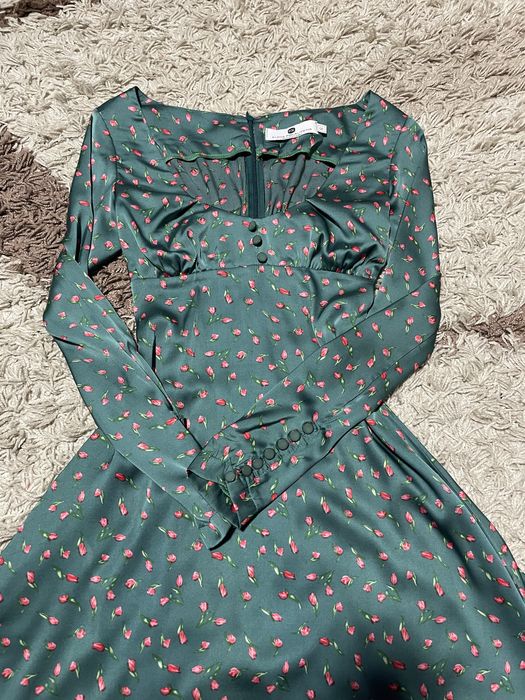 Платье шелковое