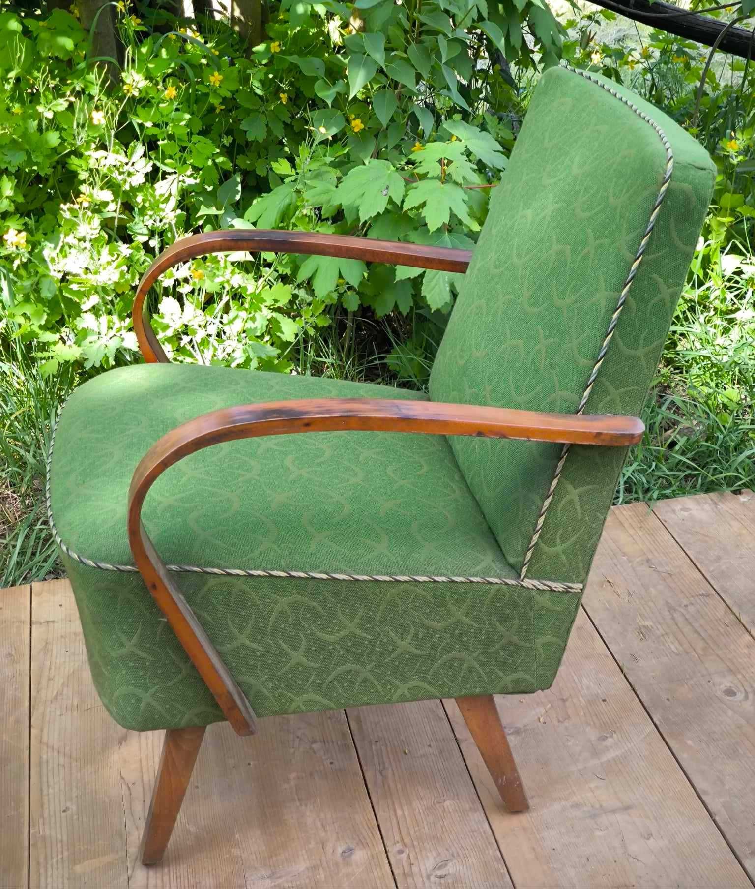 Stary fotel na sprężynach Design PRL Vintage