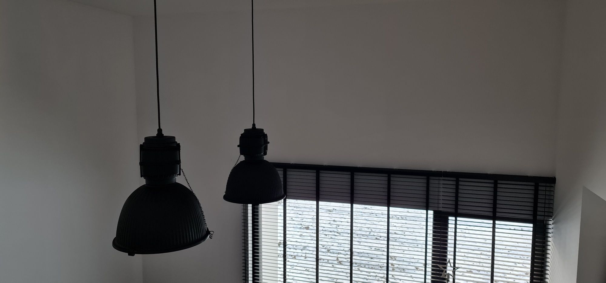Lampa przemysłowa lift industrialna