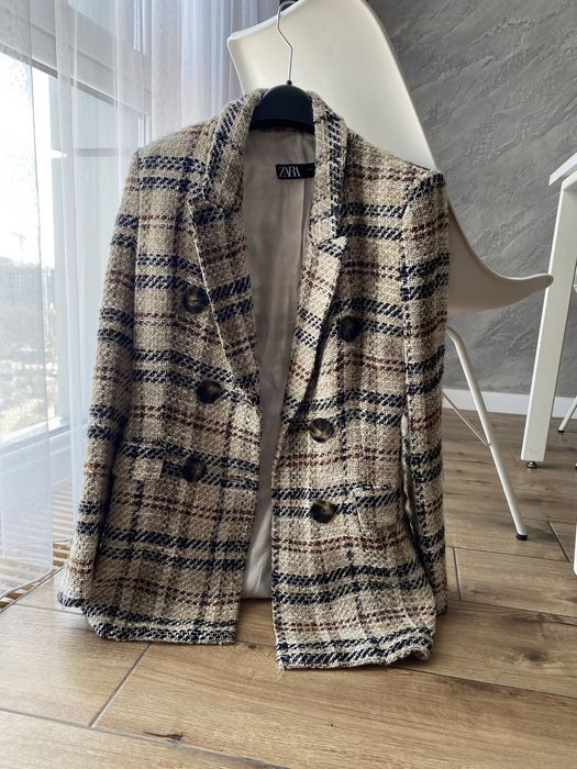 Твідовий жакет Zara