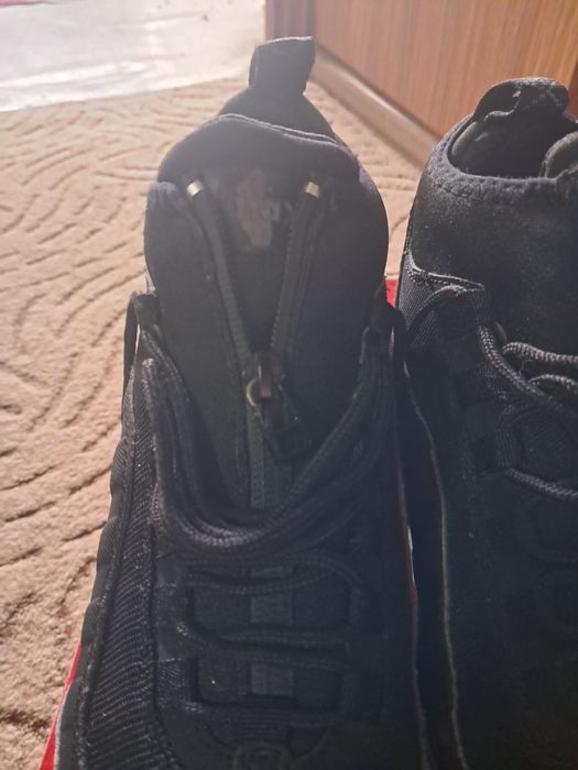 Ботінки  осінь зима  NIKE