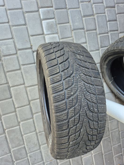 Резина Зимова R17 225/50 Гарний стан
