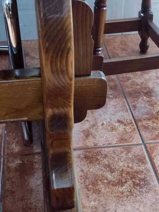 Mesa de Granito (Rosa) com Base em Castanho – Desmontável