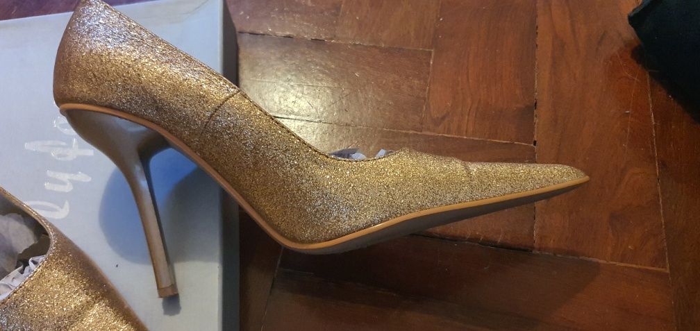 Passagem Ano* ocasiões especiais * Sapatos Dourados nunca usados Blanc