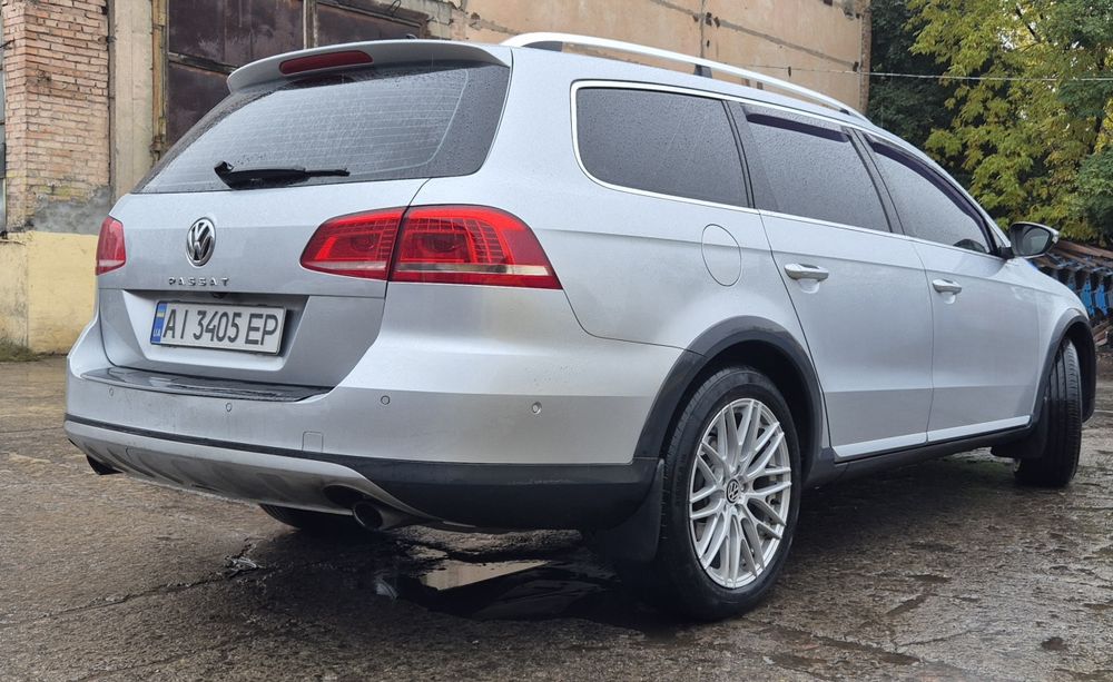 VW Passat  Alltrack b7