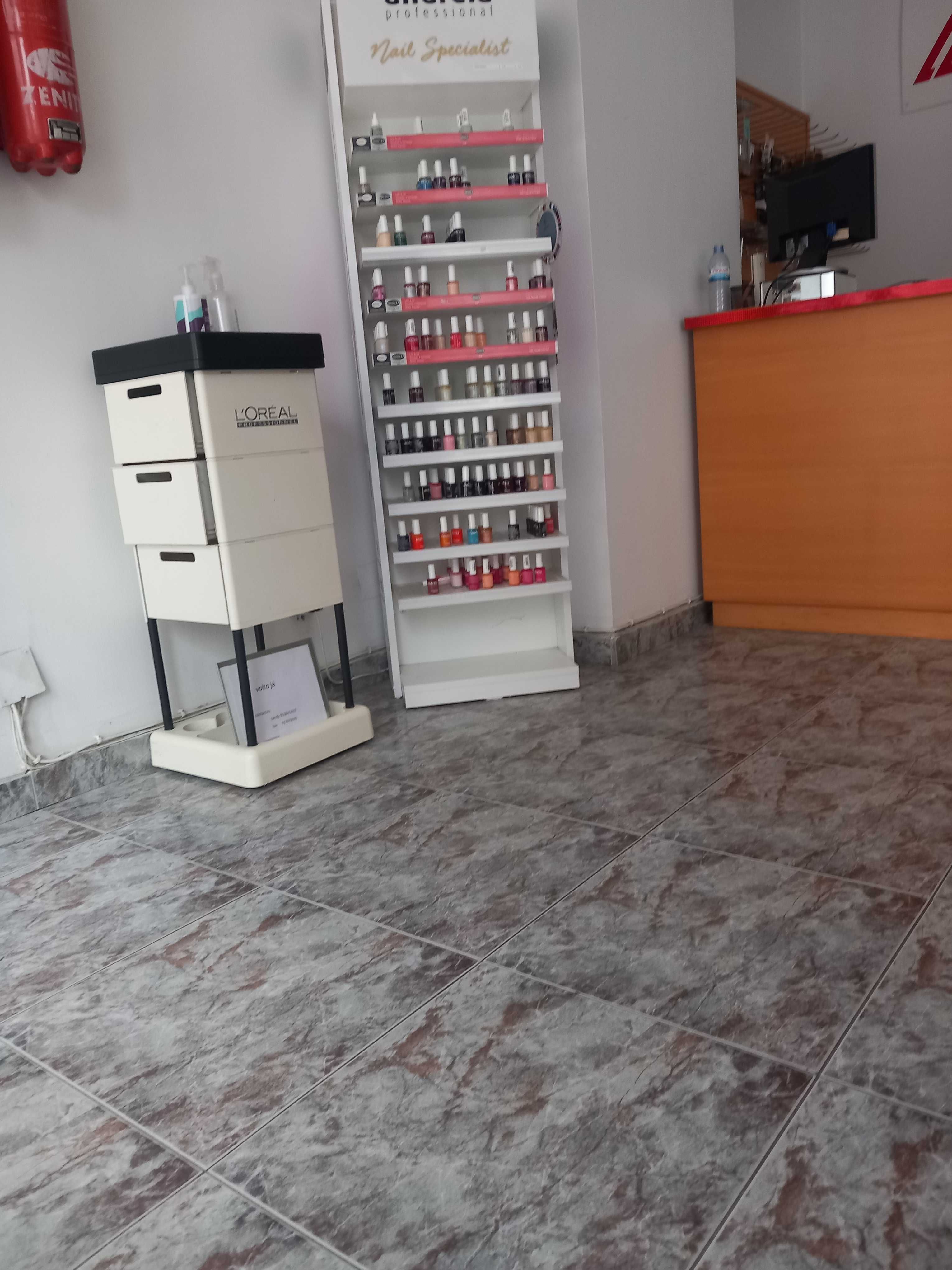 Mobiliario de loja