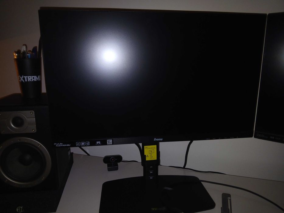 Monitor iiyama ProLite 24" (XU2492HSU) - Painel IPS /Full HD /HDMI /DP