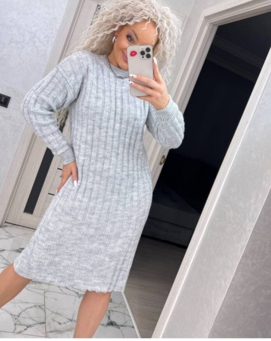 Женское теплое вязаное платье