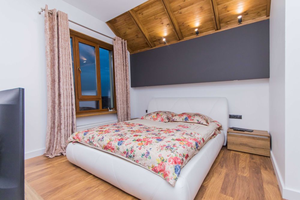 Будинок з безперебійним електропостачанням та автономним опаленням