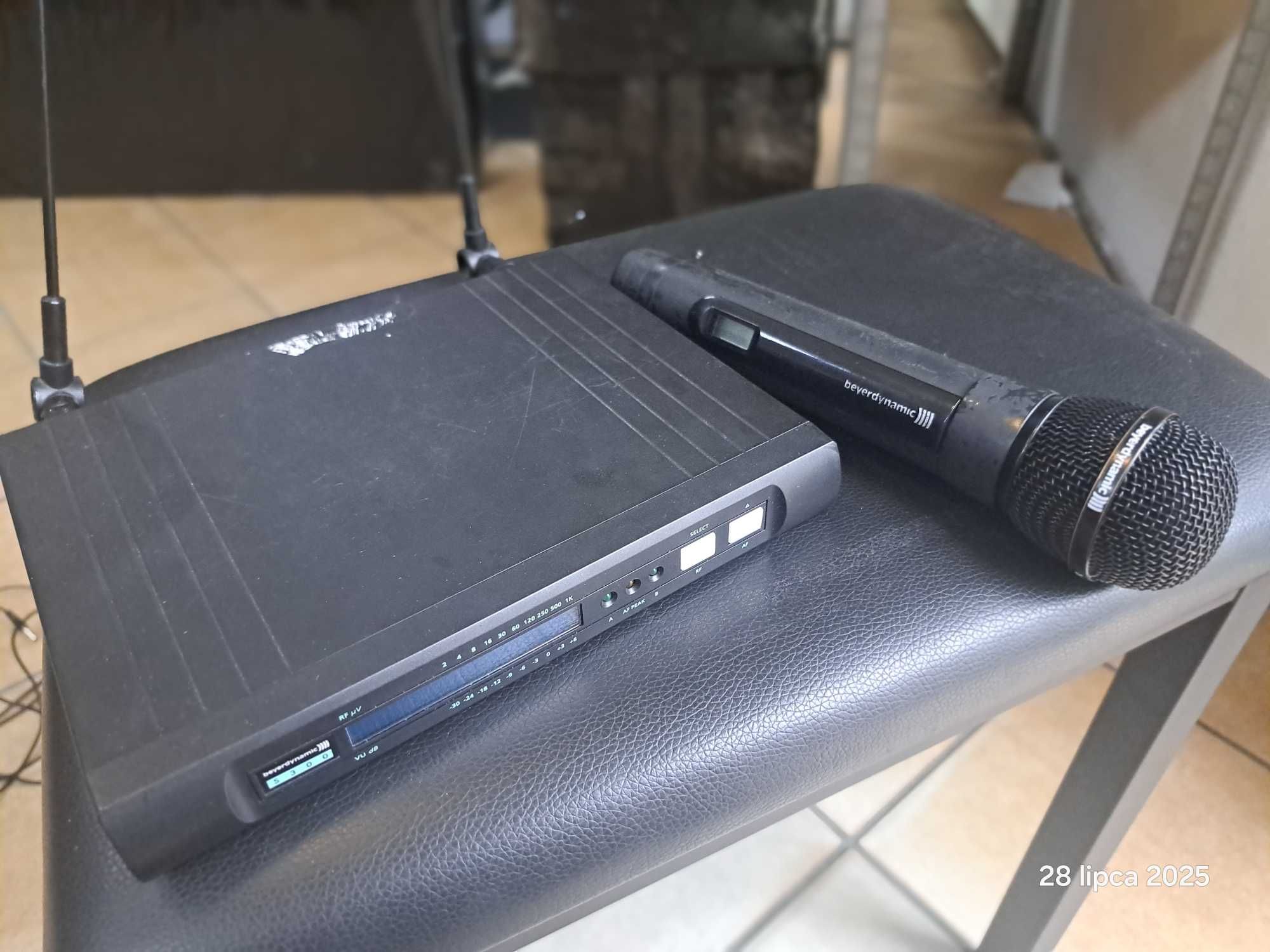 Zestaw bezprzewodowy Beyerdynamic S300 Mikrofon + Odbiornik.